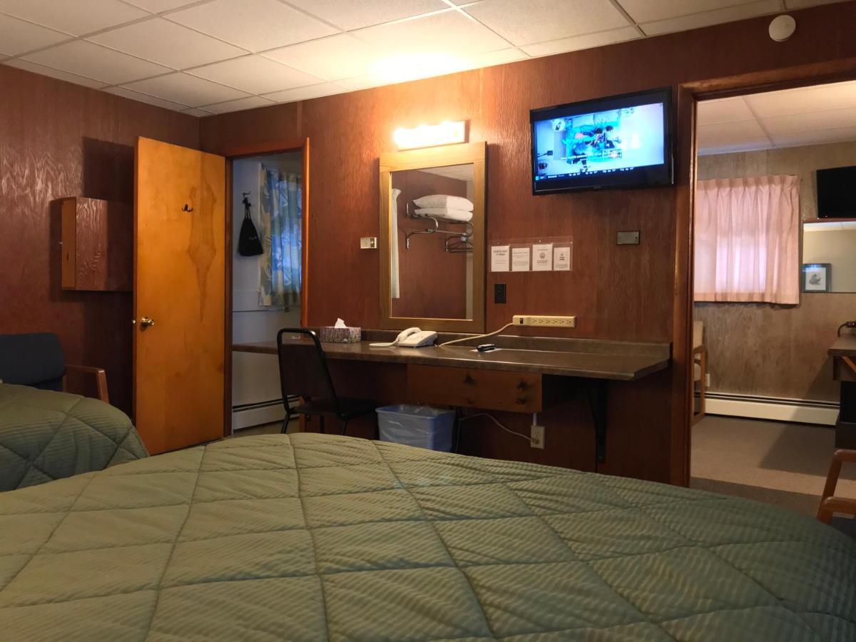 Indianhead Motel Ironwood Bagian luar foto