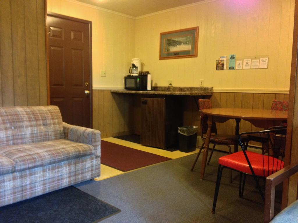 Indianhead Motel Ironwood Ruang foto
