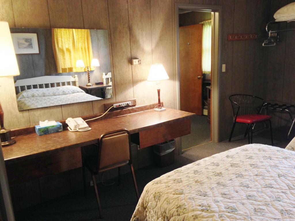 Indianhead Motel Ironwood Ruang foto