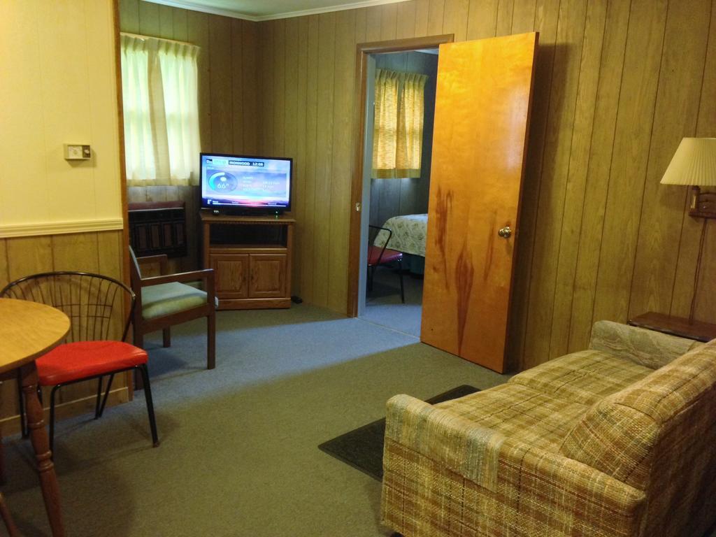 Indianhead Motel Ironwood Ruang foto